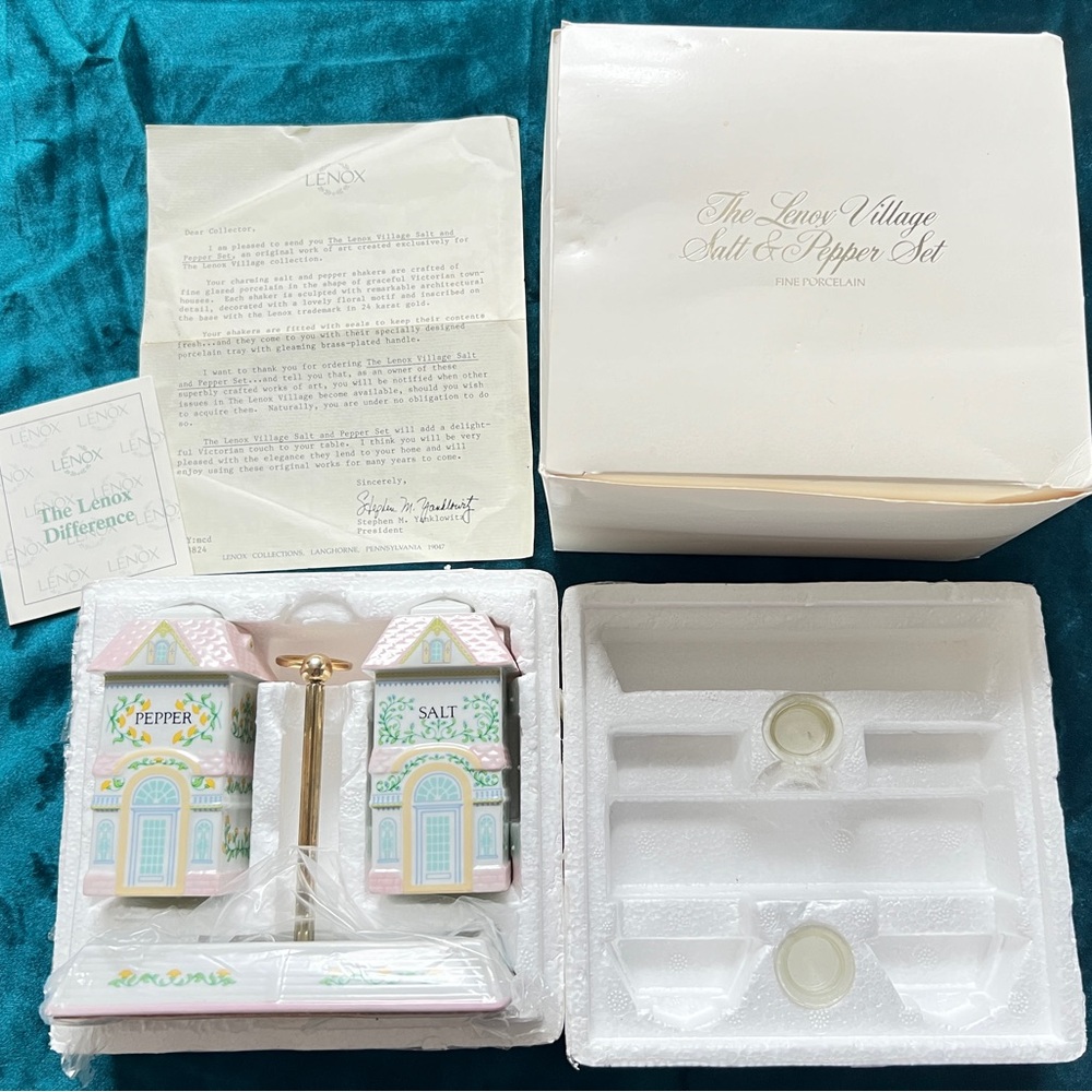 NEW Lenox Village Pepper & Salt Set with Certificate